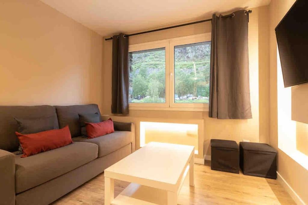 Lovely Quiet Apartment Walking Distance Ski Runs - Hut1-Oo5333 سولديو المظهر الخارجي الصورة